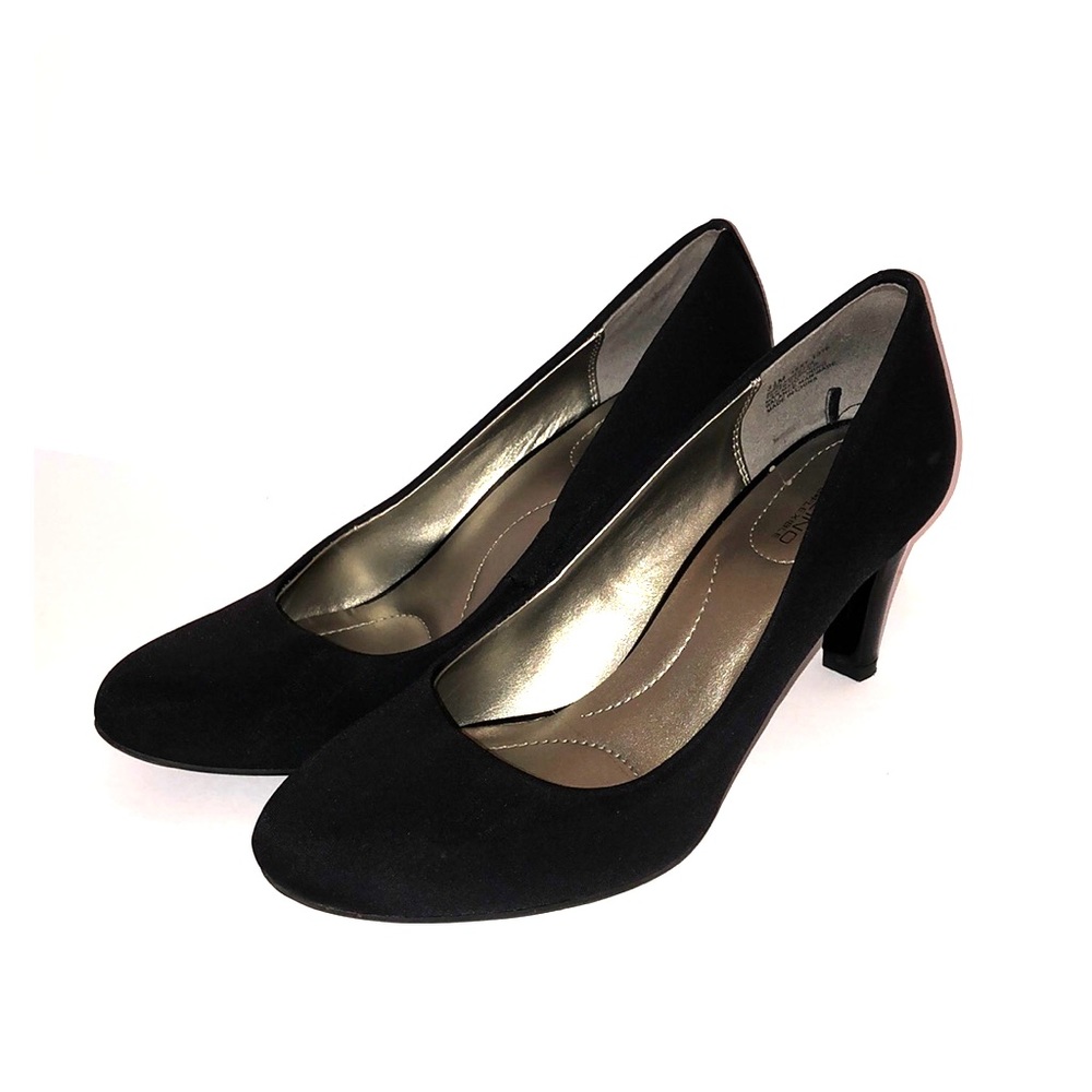 Bandolino B Flexible black pumps